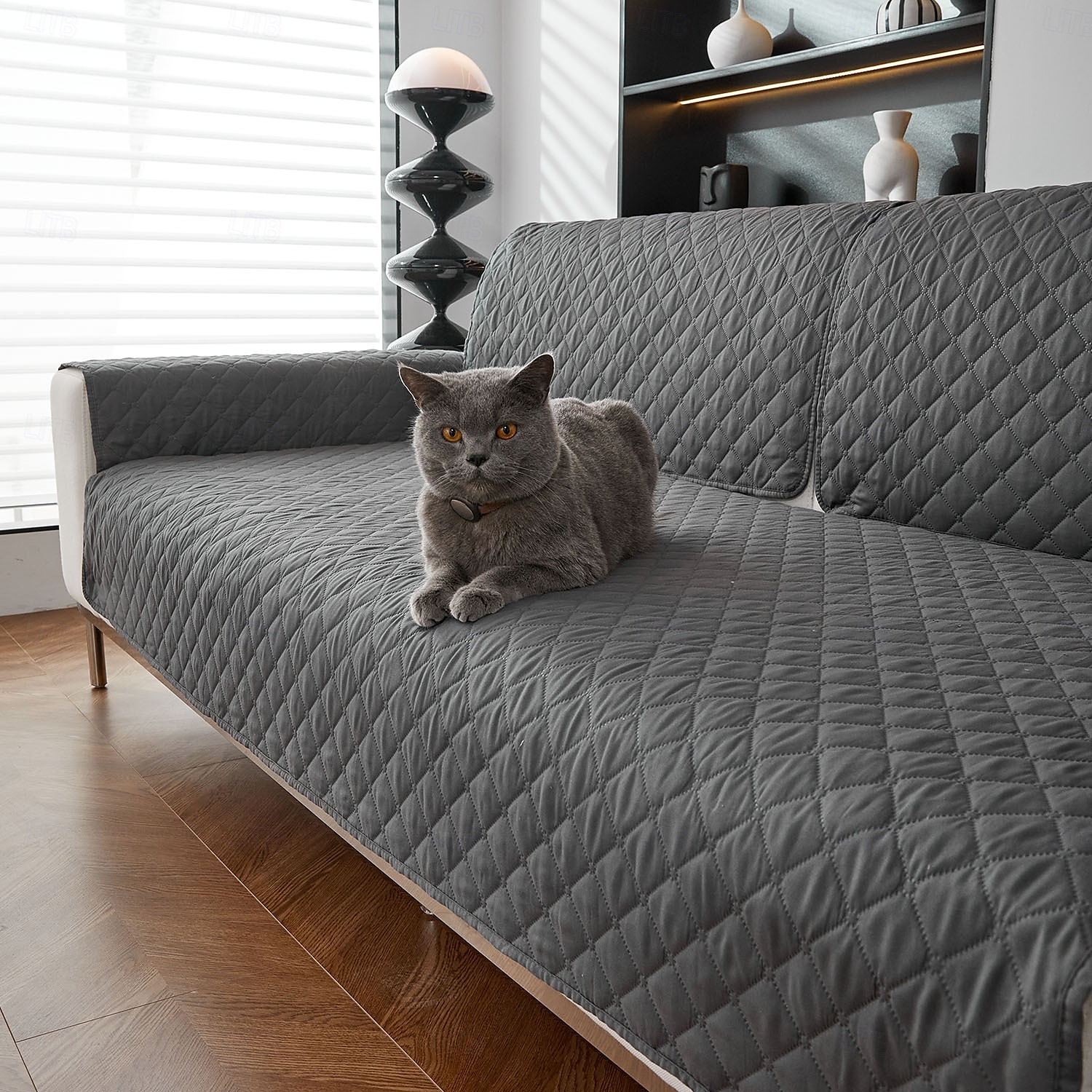 Housse de canapé antidérapante 1 pièce - tissu polyester matelassé classique, pour canapés 1 à 4 places, parfaite pour le salon, le bureau, la chambre ou l'extérieur (accoudoirs &dossier non inclus), de 2025 ? $10.49 –P4