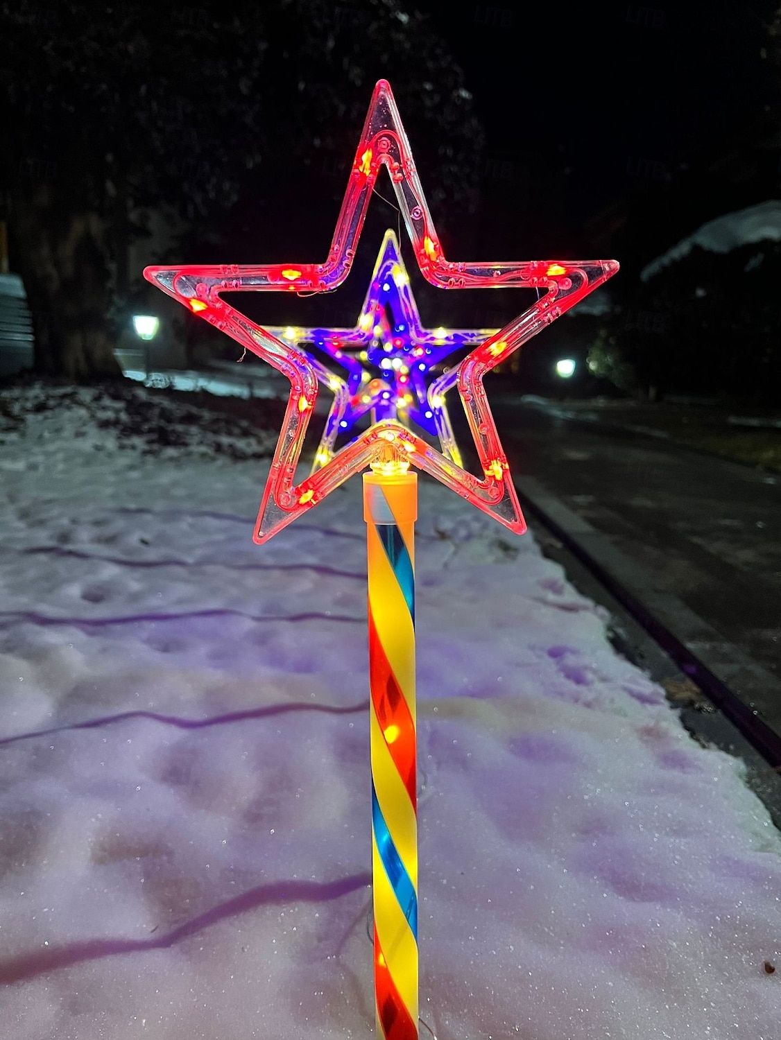 1 Pacco Luci Solari da Giardino Patriottiche 6 LED Impermeabili Rosso Bianco Blu Luce a Stella a 5 Punte 4 Luglio Giorno dell'Indipendenza 250° Anniversario Giorno della Memoria per Festa Giardino del 2026 a $26.99 –P11