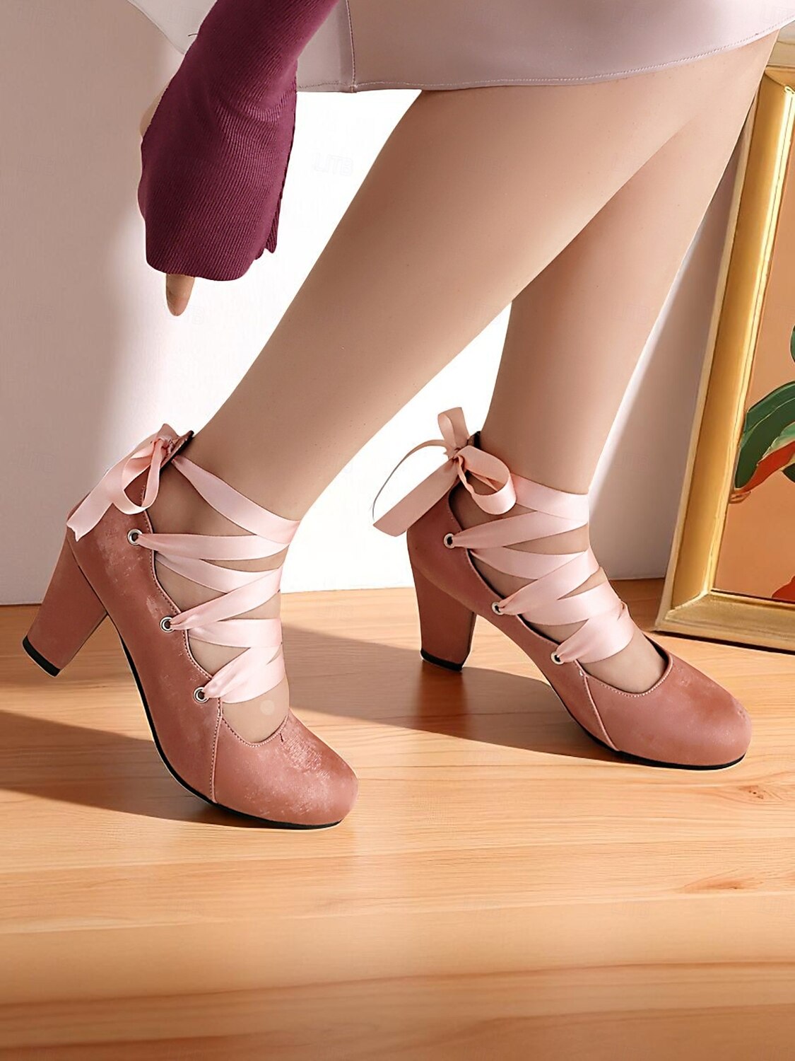 Chaussures Mary Jane à talons et lacets en satin vert vintage des années 1920 pour femmes – Chaussures à talons épais d'inspiration rétro pour les goûters ou les tenues vintage de 2025 ? $46.99 –P2