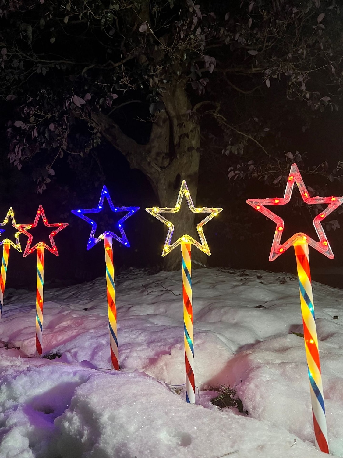 1 Pacco Luci Solari da Giardino Patriottiche 6 LED Impermeabili Rosso Bianco Blu Luce a Stella a 5 Punte 4 Luglio Giorno dell'Indipendenza 250° Anniversario Giorno della Memoria per Festa Giardino del 2026 a $26.99 –P10