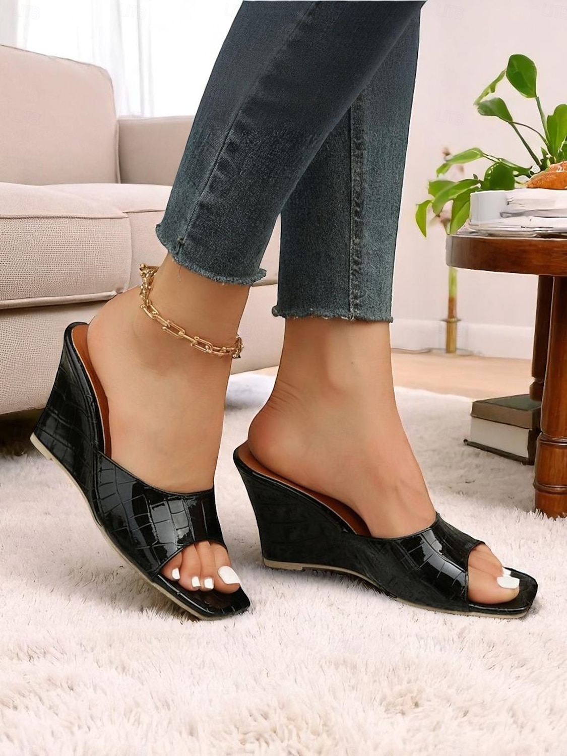 Sandales à enfiler noires à motif crocodile pour femmes, mules à bout ouvert et talon carré pour des sorties estivales décontractées et des looks chics au bureau de 2025 ? $26.99 –P8