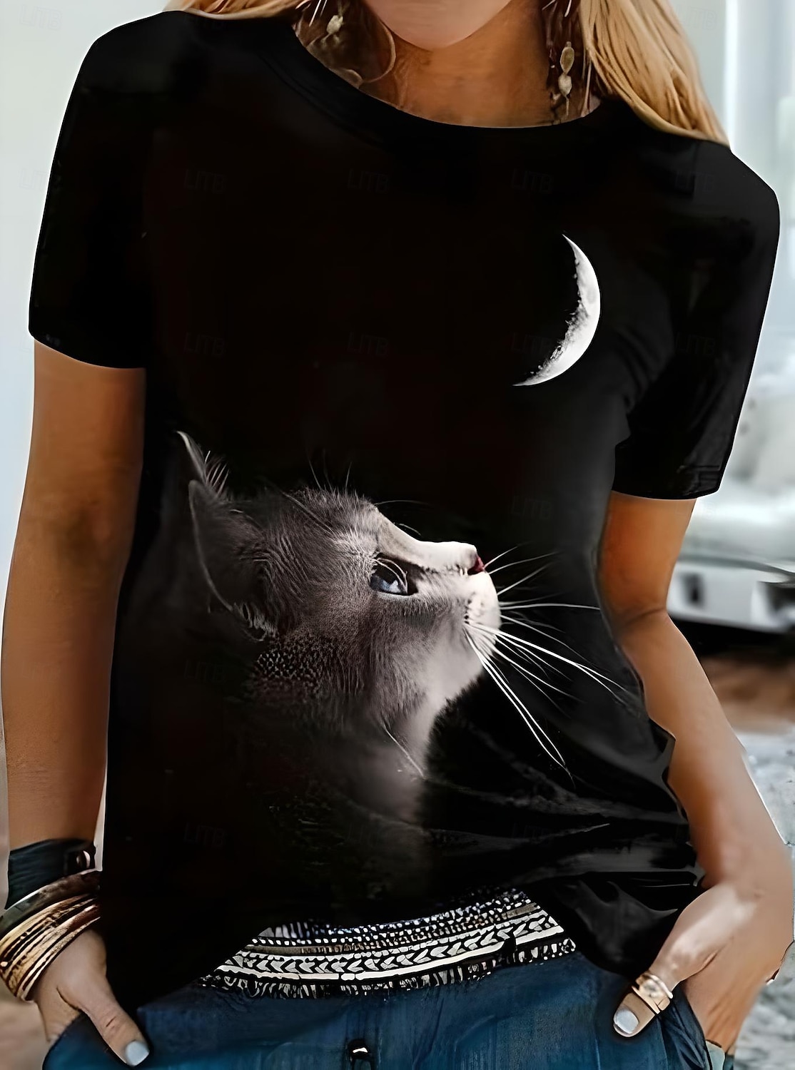 Femmes T-shirt Graphique Animal Chat ancien Élégant Classique Manche Courte Col ras du cou Col rond Hauts Réguliers Quotidien Week-end Imprimé Noir Blanche Bleu Dorée Vert Été Printemps de 2025 ? $19.99 –P1