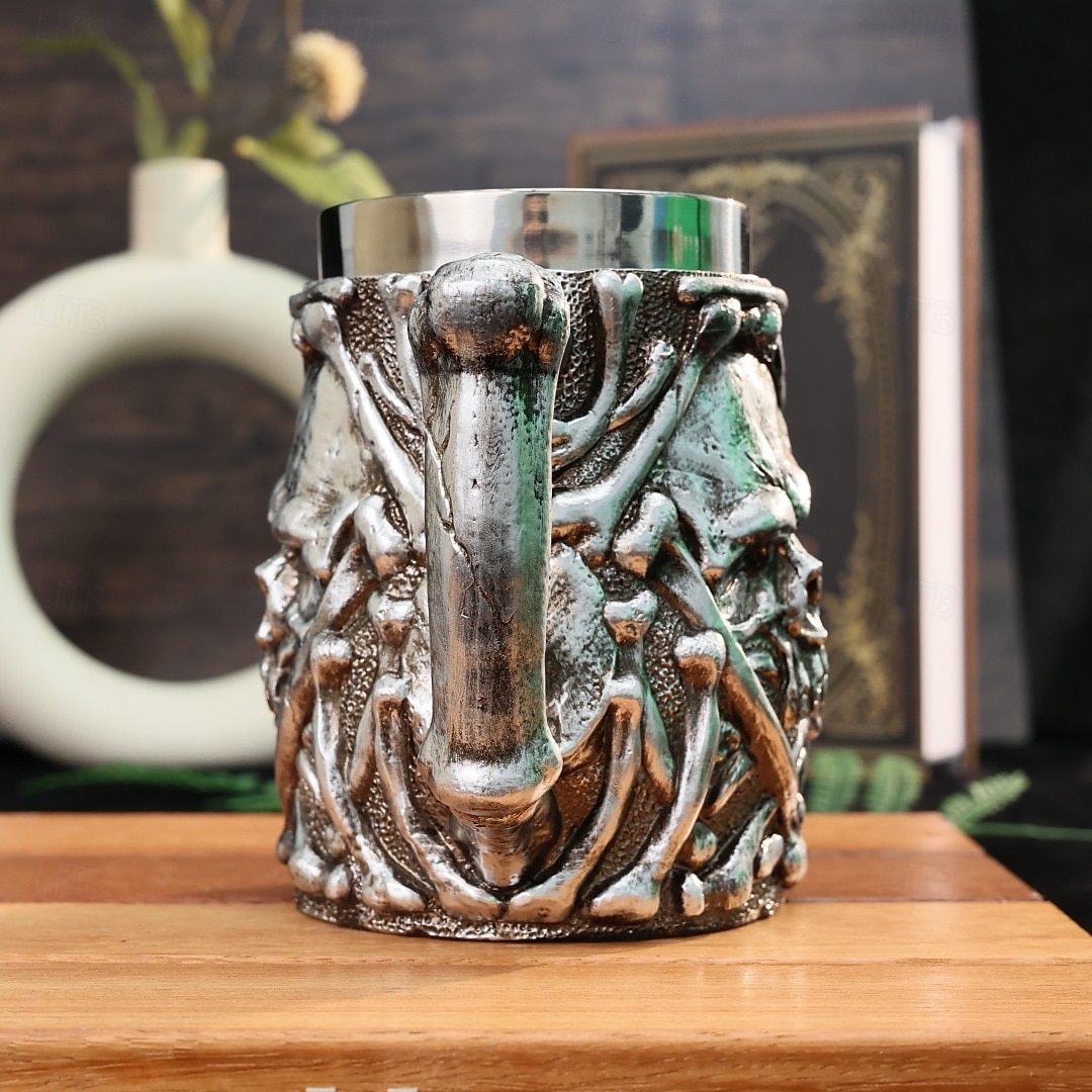 Tazza teschio di Halloween in resina 3D &Boccale da birra in acciaio inox a doppio strato, tazza da caffè a forma di teschio, bicchieri per feste di Halloween, regalo fantastico per gli amanti della del 2025 a $23.99 –P3