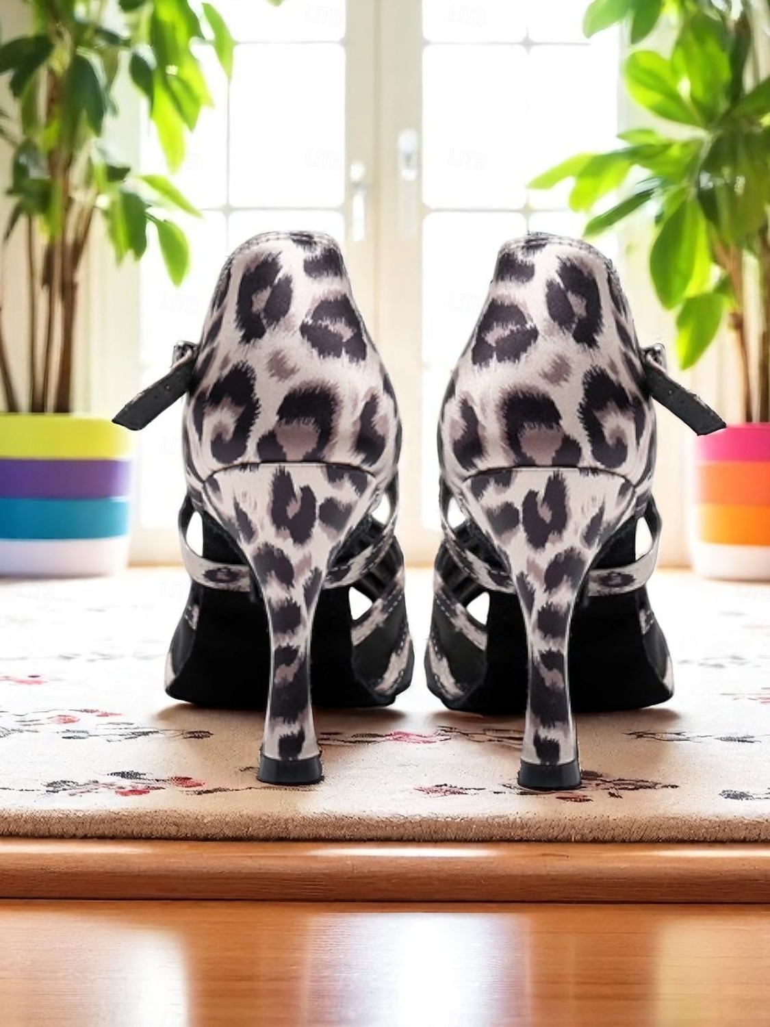 Sapatos de dança latina com estampa de leopardo para mulheres - sapatos profissionais para performance em salão de baile com design de tiras para salsa e tango de 2025 por $54.99 –P5