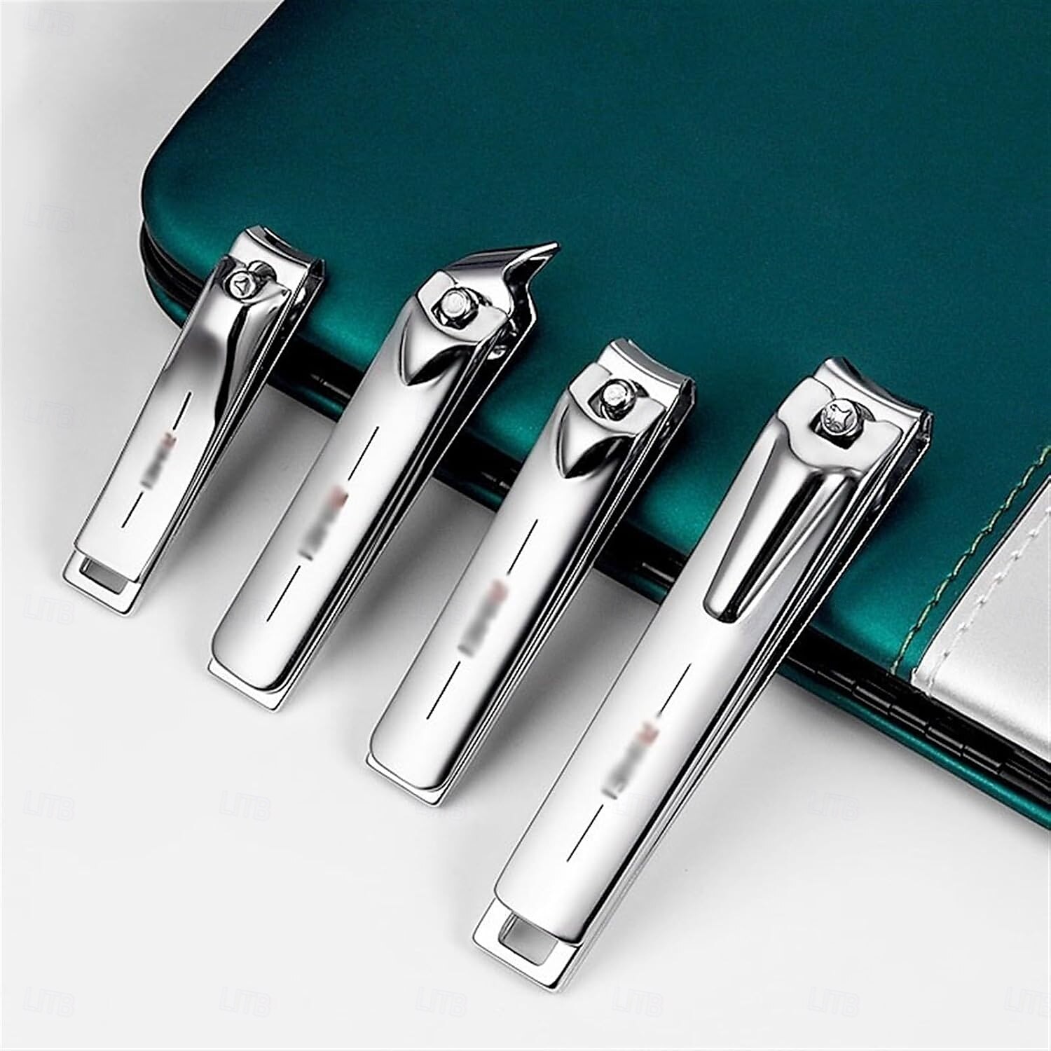 Ensemble de ciseaux à ongles 15 pièces Kit de coupe-ongles professionnel Ensemble de manucure avec étui en cuir portable, kit de toilettage de manucure et de pédicure en acier inoxydable Ensemble de de 2025 ? $63.99 –P7