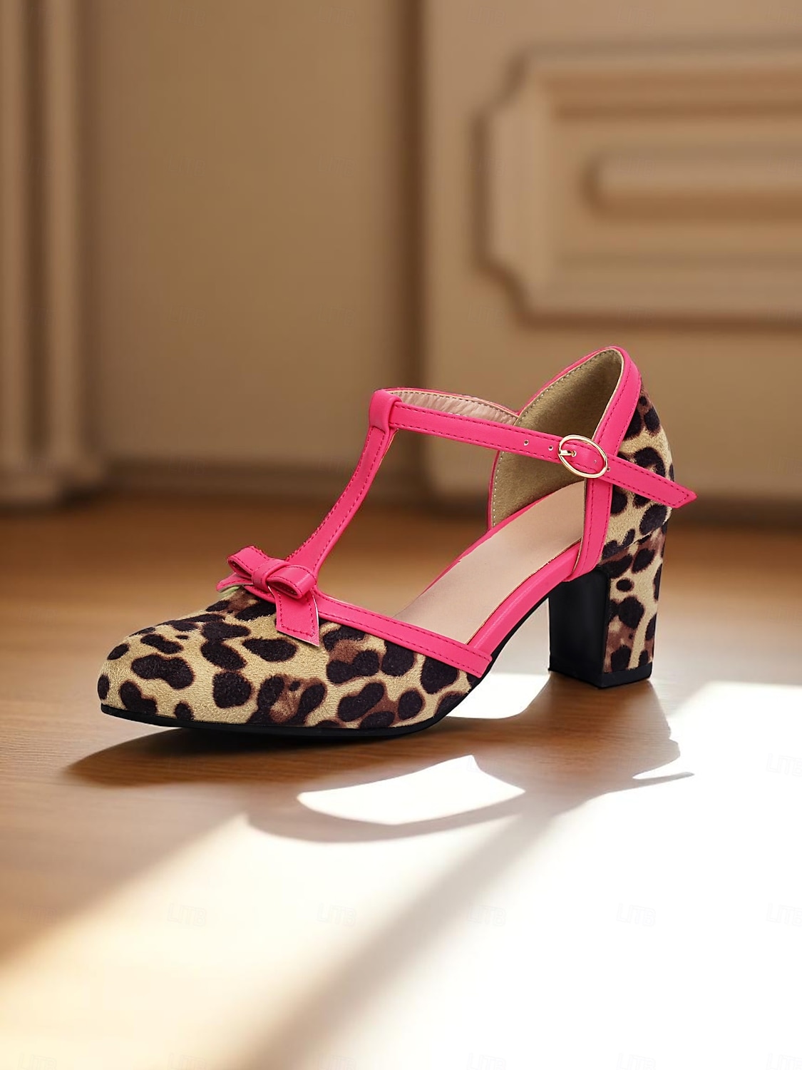 damesko med leopardtrykk og t-stropper og rosa sløyfedetaljer – stilige retrosko med blokkhæl fra 1950-tallet, perfekte for fester, fritidsklær og motearrangementer 2025 - $42.99 –P4