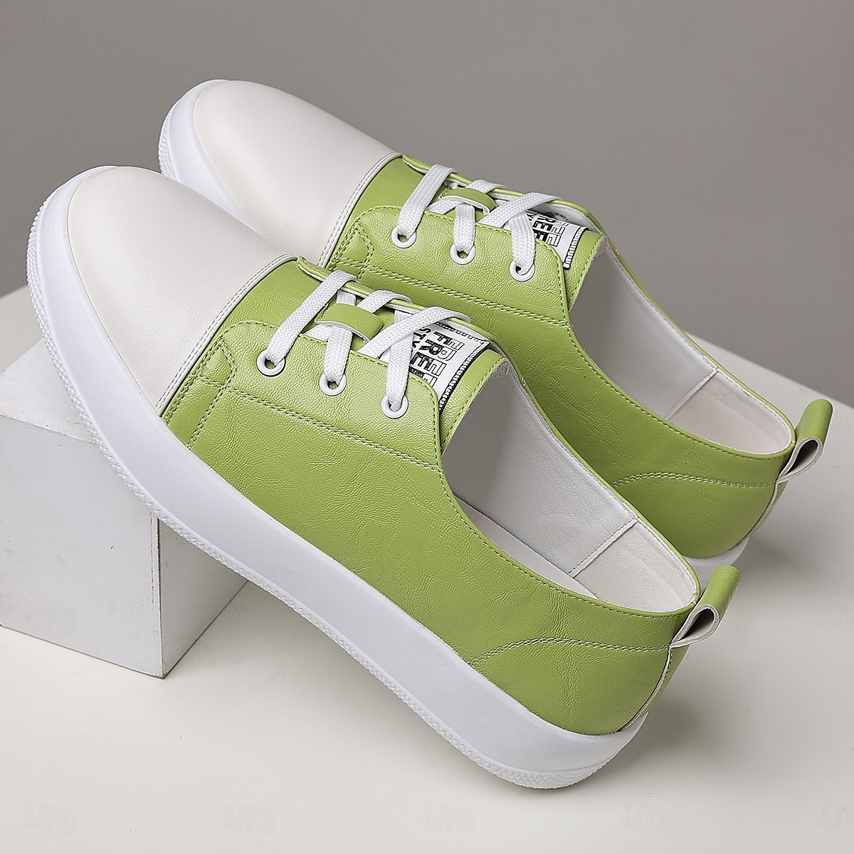 Herren-Sneaker aus blauem Kunstleder mit weißer Gummisohle – bequeme Schnürsneaker für Sport, Reisen und Freizeit 2025 - $34.99 –P7