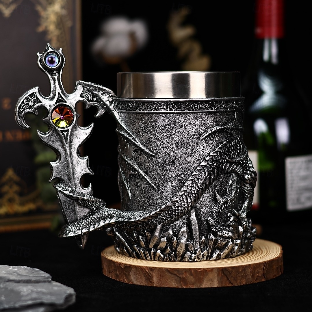 Boccale da birra con drago guerriero, regalo per l'Oktoberfest, boccale con drago di fuoco della mitologia occidentale, boccale con spada nordica, tazza da caffè e birra, regalo di Natale per uomo del 2025 a $32.99 –P5