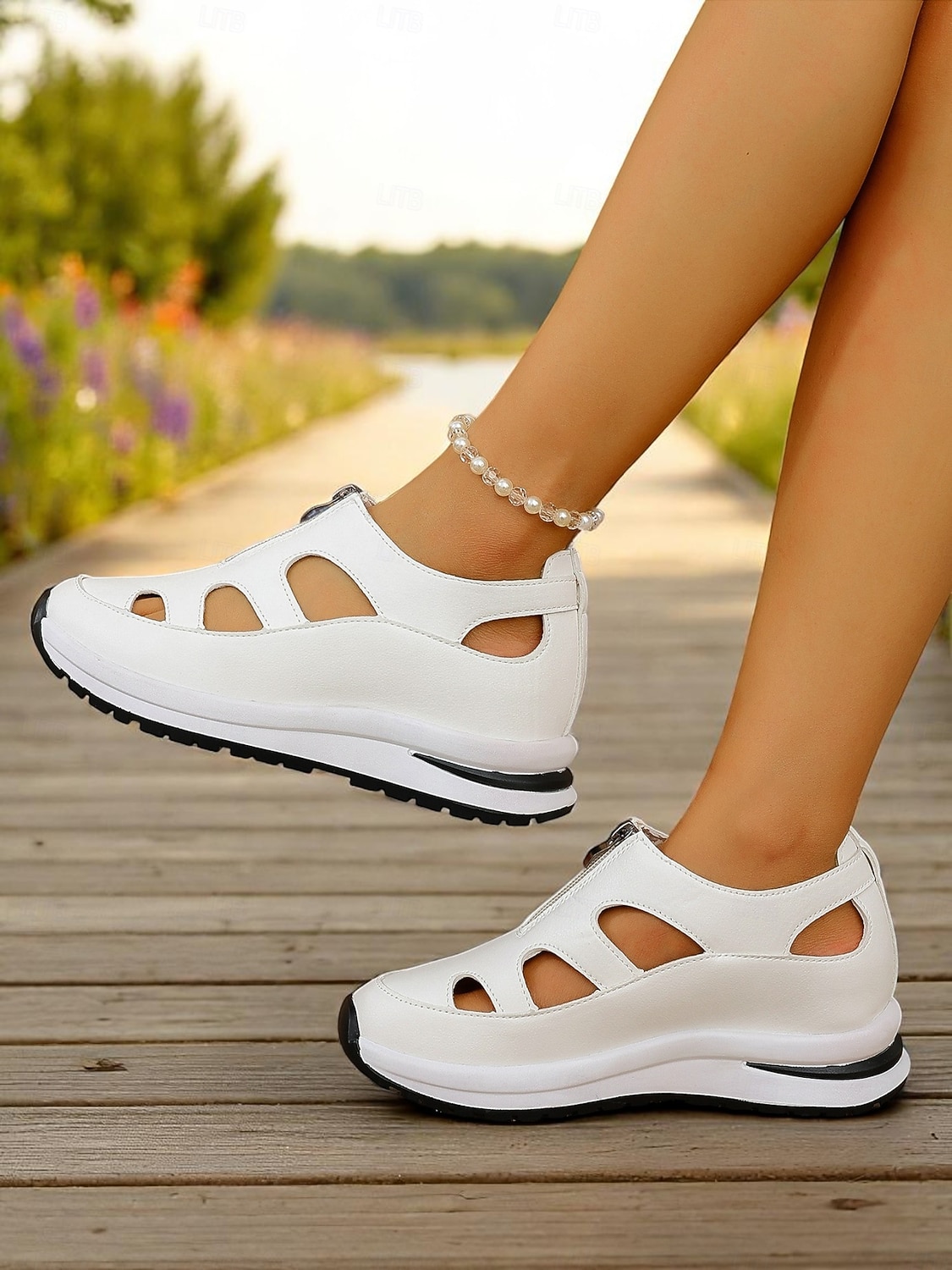 Sandalias deportivas blancas para mujer con diseño recortado, zapatos ligeros con cremallera para caminatas cómodas, viajes activos y recados diarios. 2026 - $29.99 –P6