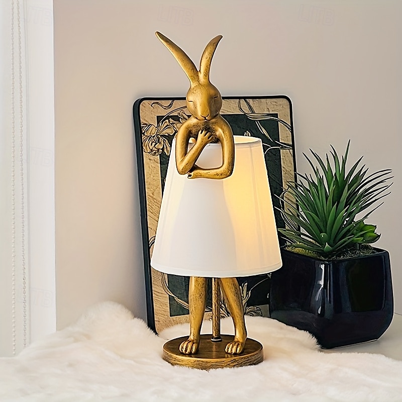 Moderne Tischlampe im Hasen-Stil aus der Mitte des Jahrhunderts mit Leinenschirm, USB-betrieben, dekorative Schreibtischlampe, goldenes Finish, sanfte Umgebungsbeleuchtung für Wohnzimmer, Schlafzimmer 2025 - $340.29 –P2