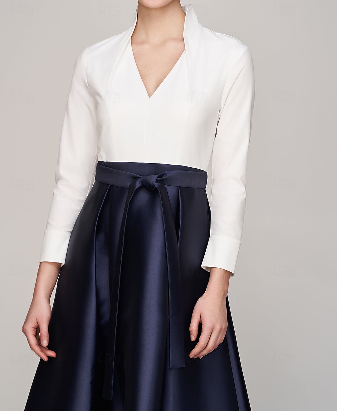 Robe de soirée en A noir et blanc élégante robe formelle invitée de mariage longueur de sol manches longues décolleté en V satin avec poches et nœud(x) de 2025 ? $137.99 –P2