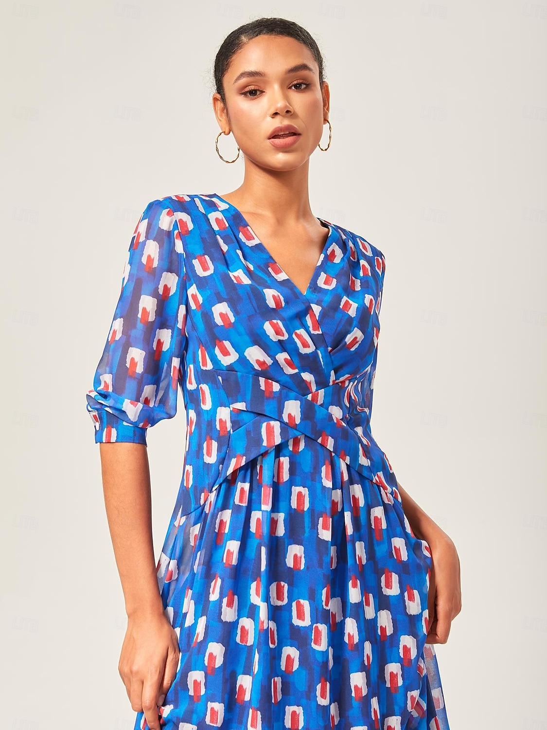 geometrisk maxikjole i chiffon med fargeblokker 2025 - $82.99 –P2
