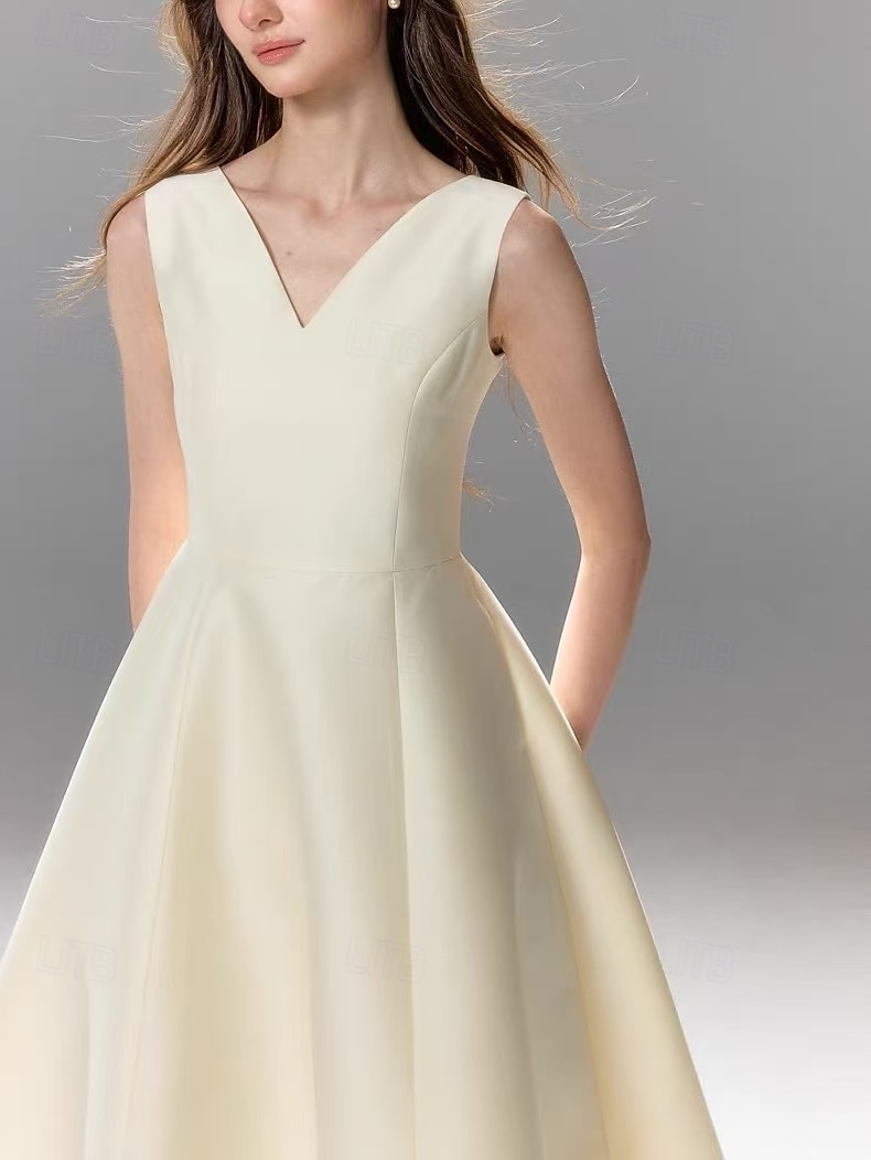 A-Line Hjemkomst Kjoler Elegant Kjole Utdanning Cocktailfest Knelengde Uten Ermer V-Utforming Lommestoff V Rygg med Lomme 2025 - $144.99 –P3