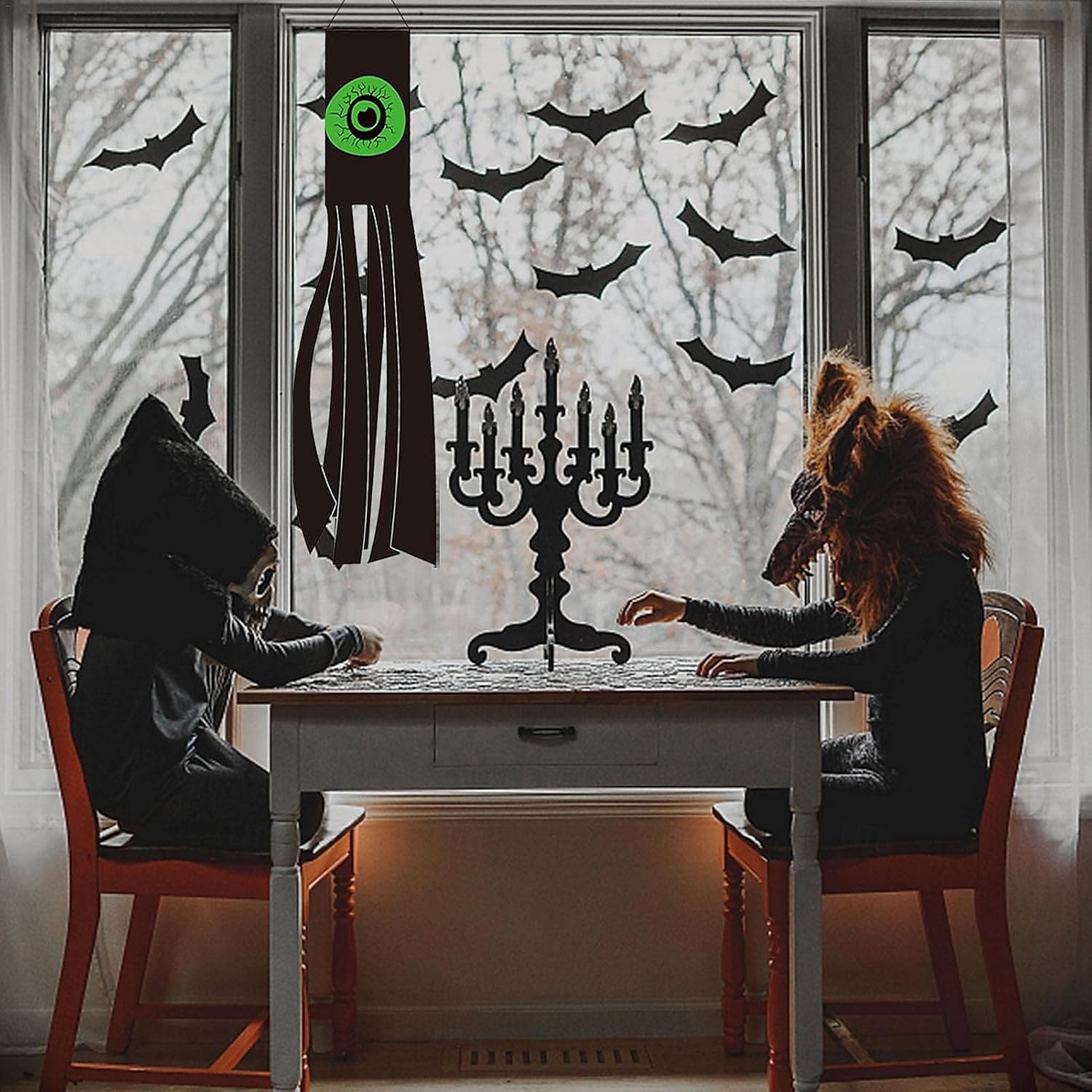 Luz noturna de cata-vento fantasma de Halloween, decoração pendurada com LED assustador com brilho fantasmagórico, à prova d'água e resistente às intempéries para decoração de quintal, varanda ou jardim ao ar livre, perfeita para a atmosfera de noite de H de 2025 por $8.99 –P3