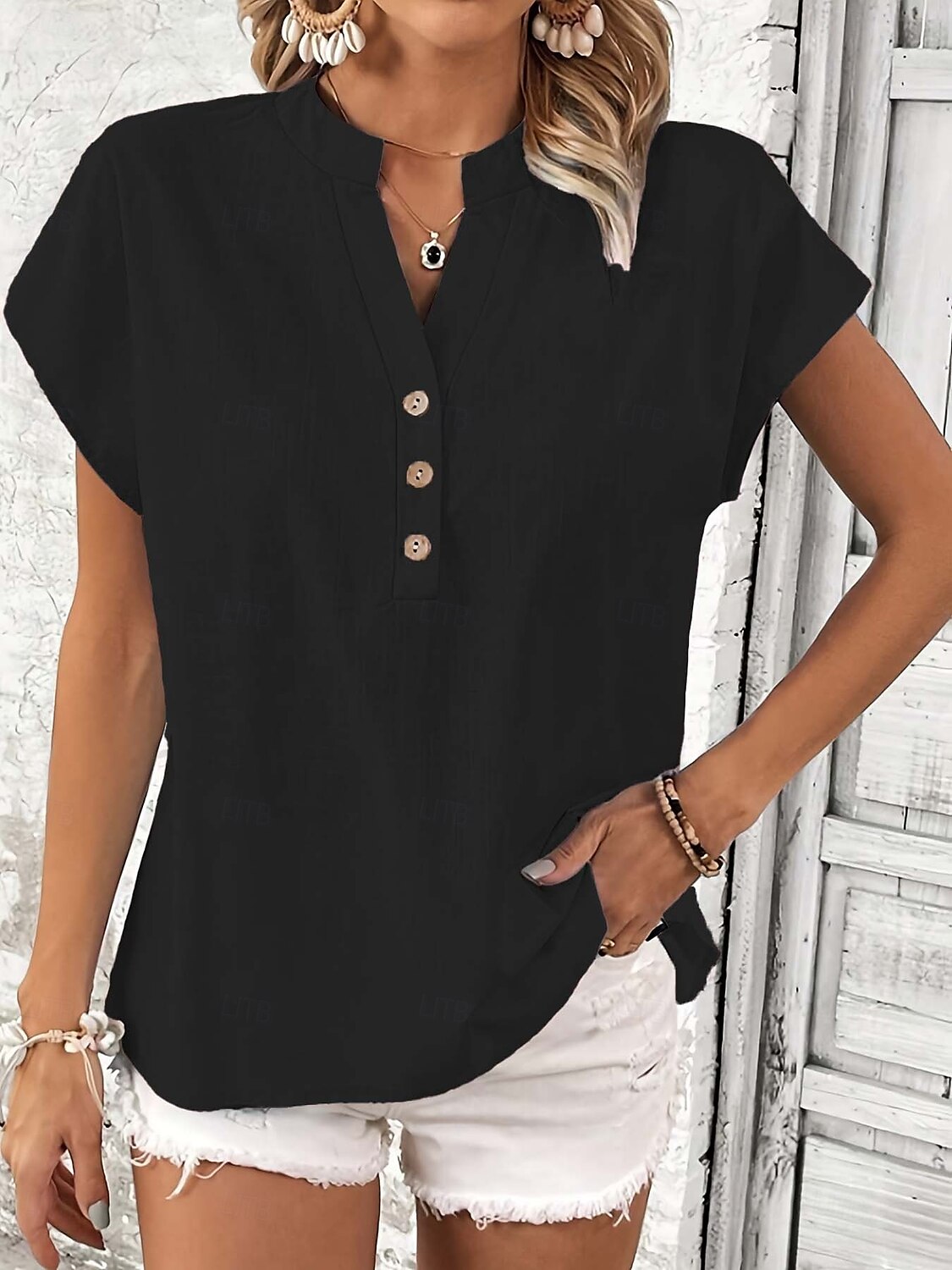 Femmes Hauts d'été ancien Occasionnel Manche Courte Col en V Hauts Réguliers Quotidien Week-end Boutons Noir Blanche bleu marine Été de 2025 ? $19.49 –P3