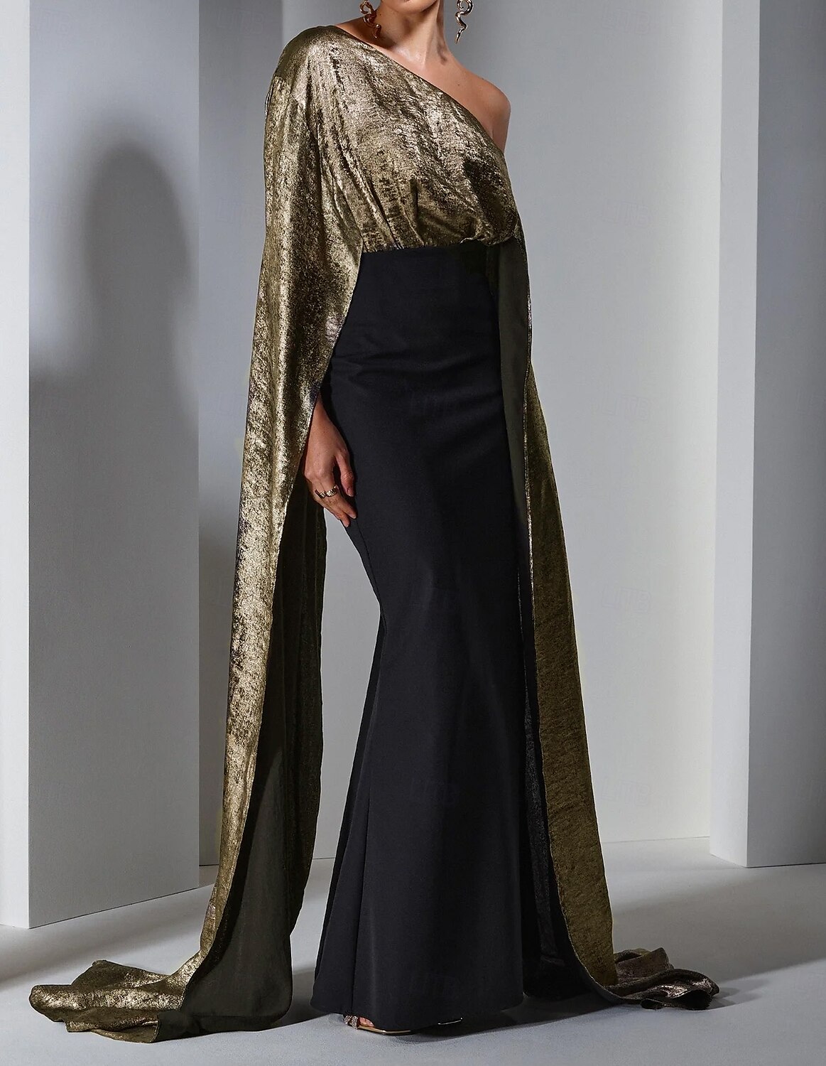 vestido de capa preto estilo sereia/trompete, elegante, formal, casamento, cauda longa/escova, um ombro só, tecido lurex, crepe elástico com detalhes franzidos 2025 de 2025 por $145.99 –P1