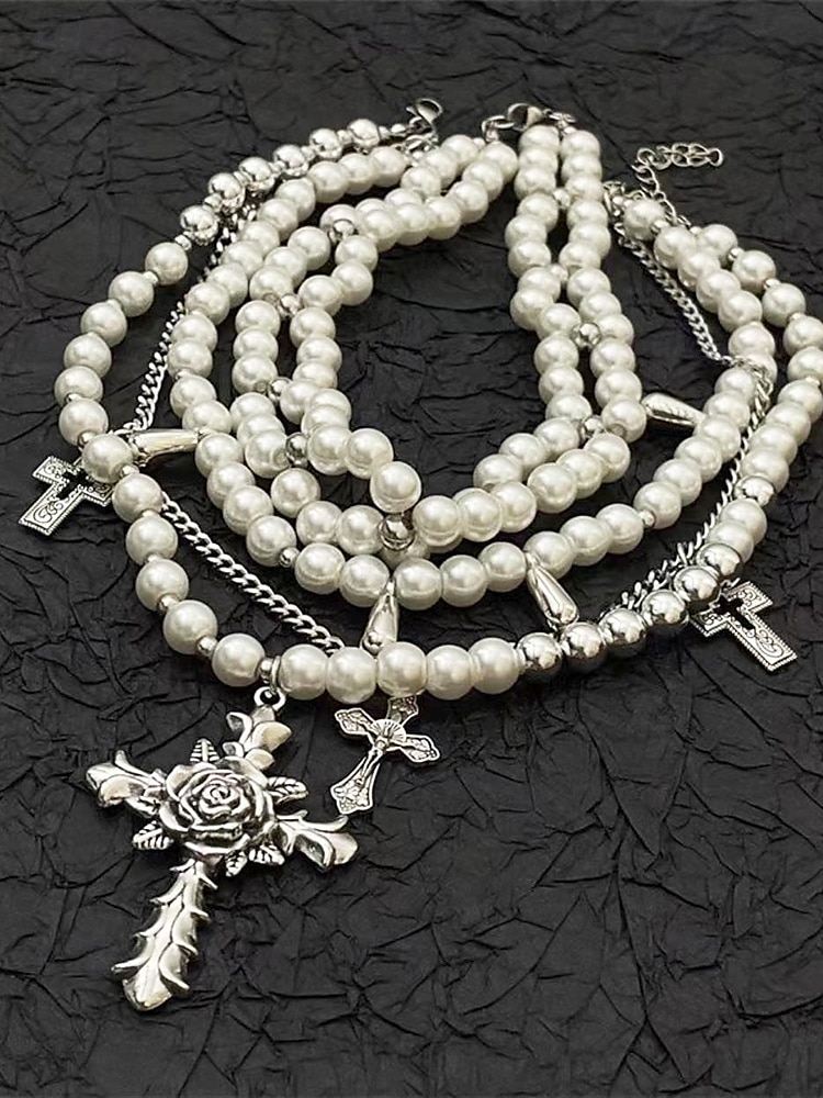 Collana multistrato con perle, rose e crocifisso gotico da donna - collana multifilo vintage per feste di Halloween e occasioni vintage del 2025 a $11.99 –P3