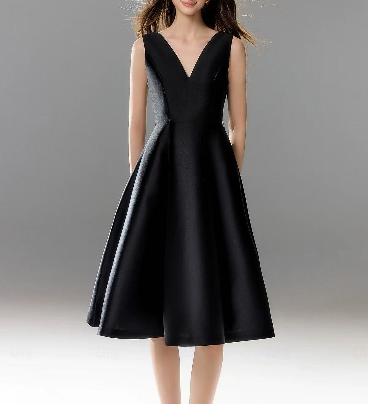 Abiti A-Line Homecoming Abito da Festa Abito di Laurea Lunghezza al Ginocchio Senza Maniche Collo a V Tasca Cotone Schiena a V con Tasca del 2025 a $158.99 –P5