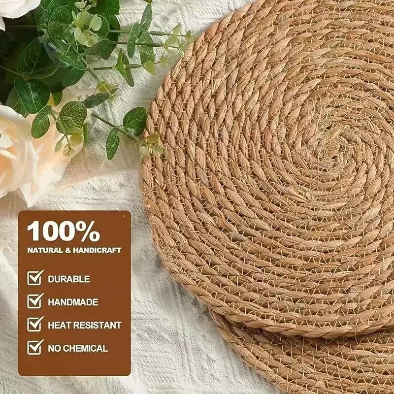 Ensemble de 5 sets de table ronds en rotin, sets de table en nénuphar tissés à la main naturels de 13 pouces pour table à manger, sets de table de style rustique pour la décoration de la maison et du de 2025 ? $20.99 –P10