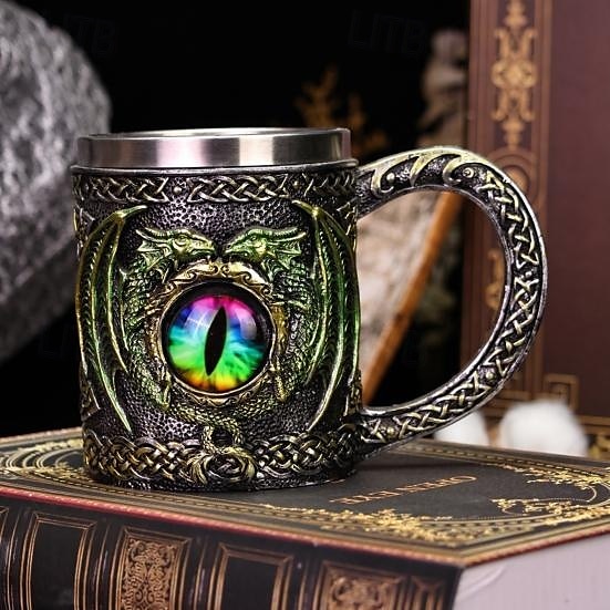 Caneca de cerveja de aço inoxidável com olho de dragão, caneca de presente para Oktoberfest, xícara de café exclusiva com escultura de dragão, copo de água com estátua de dragão 3D, caneca de metal criativa de 2025 por $22.99 –P1