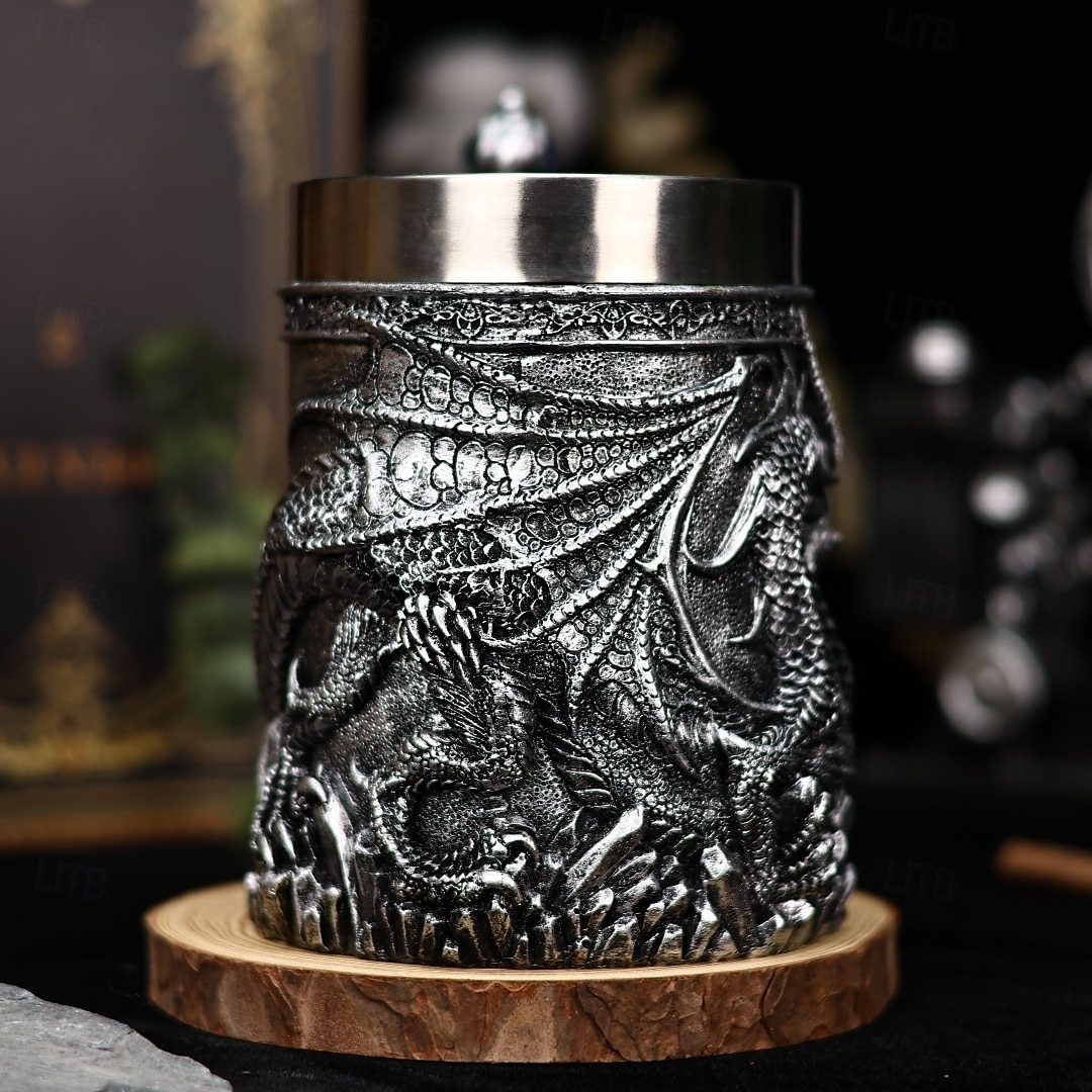 Boccale da birra con drago guerriero, regalo per l'Oktoberfest, boccale con drago di fuoco della mitologia occidentale, boccale con spada nordica, tazza da caffè e birra, regalo di Natale per uomo del 2025 a $32.99 –P6