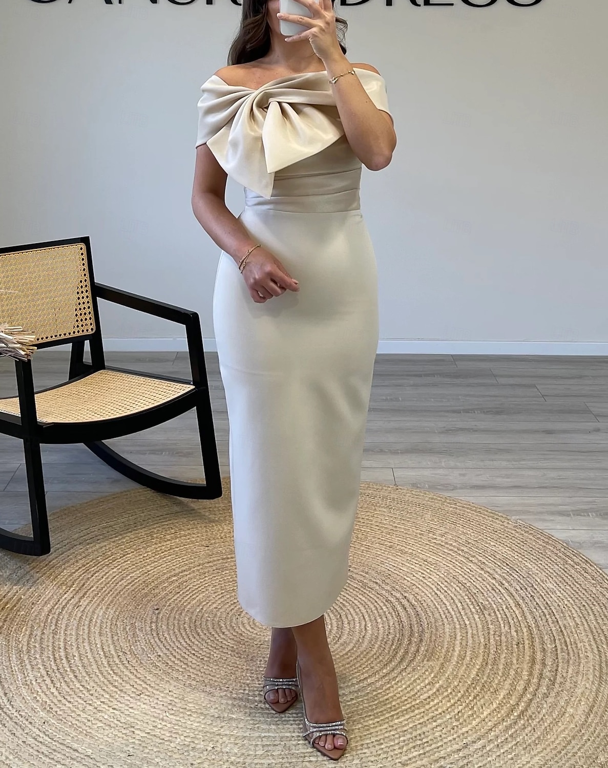 Rotes Etuikleid  Column Cocktailkleider Elegante Formelle Hochzeitsgast knöchellang ärmellos Off-Shoulder Satin mit Schleife(n) 2025 - $114.99 –P7