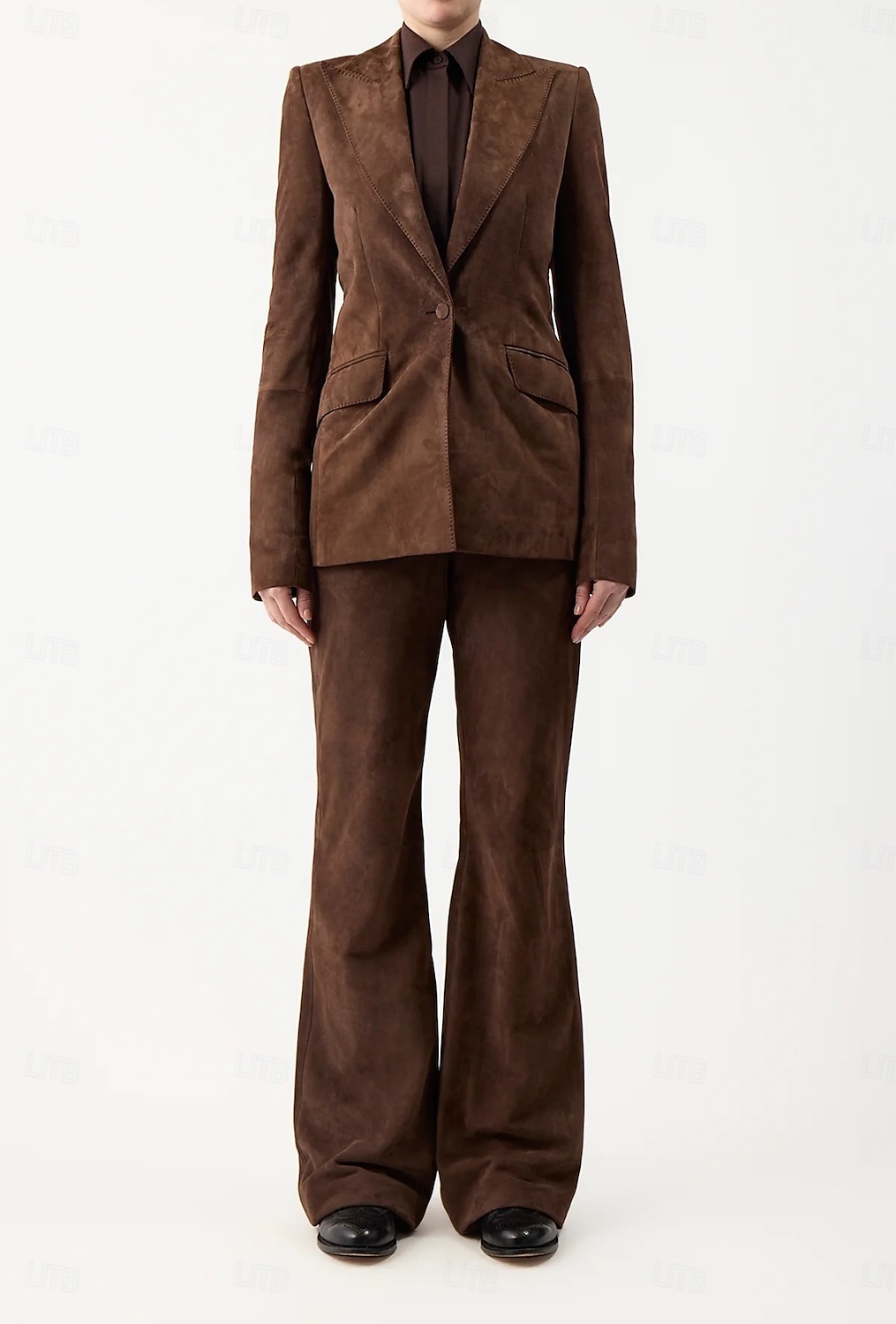 Combinaison deux pièces / tailleur-pantalon en faux daim pour mère de la mariée, ensemble blazer élégant, vintage, simple, col en V, revers en pointe, détails de couture, longueur au sol, extensible, de 2025 ? $189.99 –P5