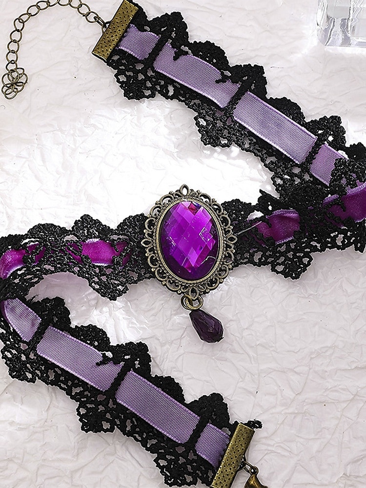 Collier ras du cou gothique en dentelle pour femme avec pendentif en pierre rouge, bijou vintage en velours noir pour fête d'Halloween et cosplay costumé de 2025 ? $7.99 –P9