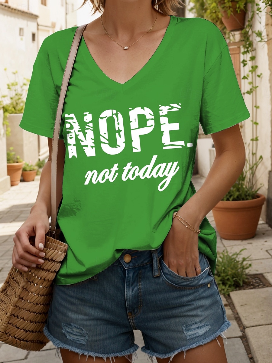 Femmes T-shirt Graphique Lettre ancien Élégant Classique Manche Courte Col en V Hauts Réguliers Quotidien Imprimé Noir Blanche Rose Claire Rouge Bleu Été Printemps de 2025 ? $19.99 –P8