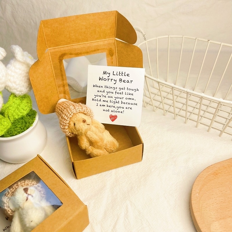 Mini orsacchiotto di peluche fatto a mano in confezione regalo, peluche tascabile per bambini e adulti, grazioso orsetto per regali di compleanno, San Valentino e anniversario. del 2025 a $9.99 –P7