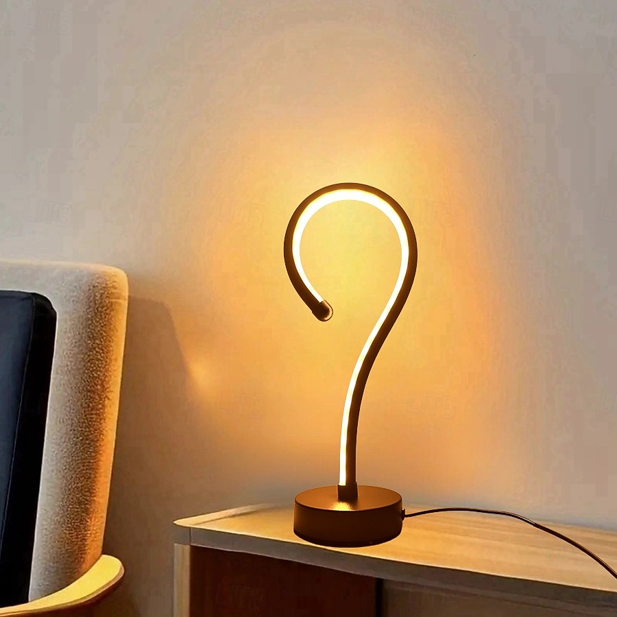 Lampe de bureau créative en forme de point d'interrogation pour salon, chambre à coucher, lumière tricolore, moderne et contemporaine, alimentée par USB pour chambre à coucher <5v a / b de 2025 ? $15.99 –P5