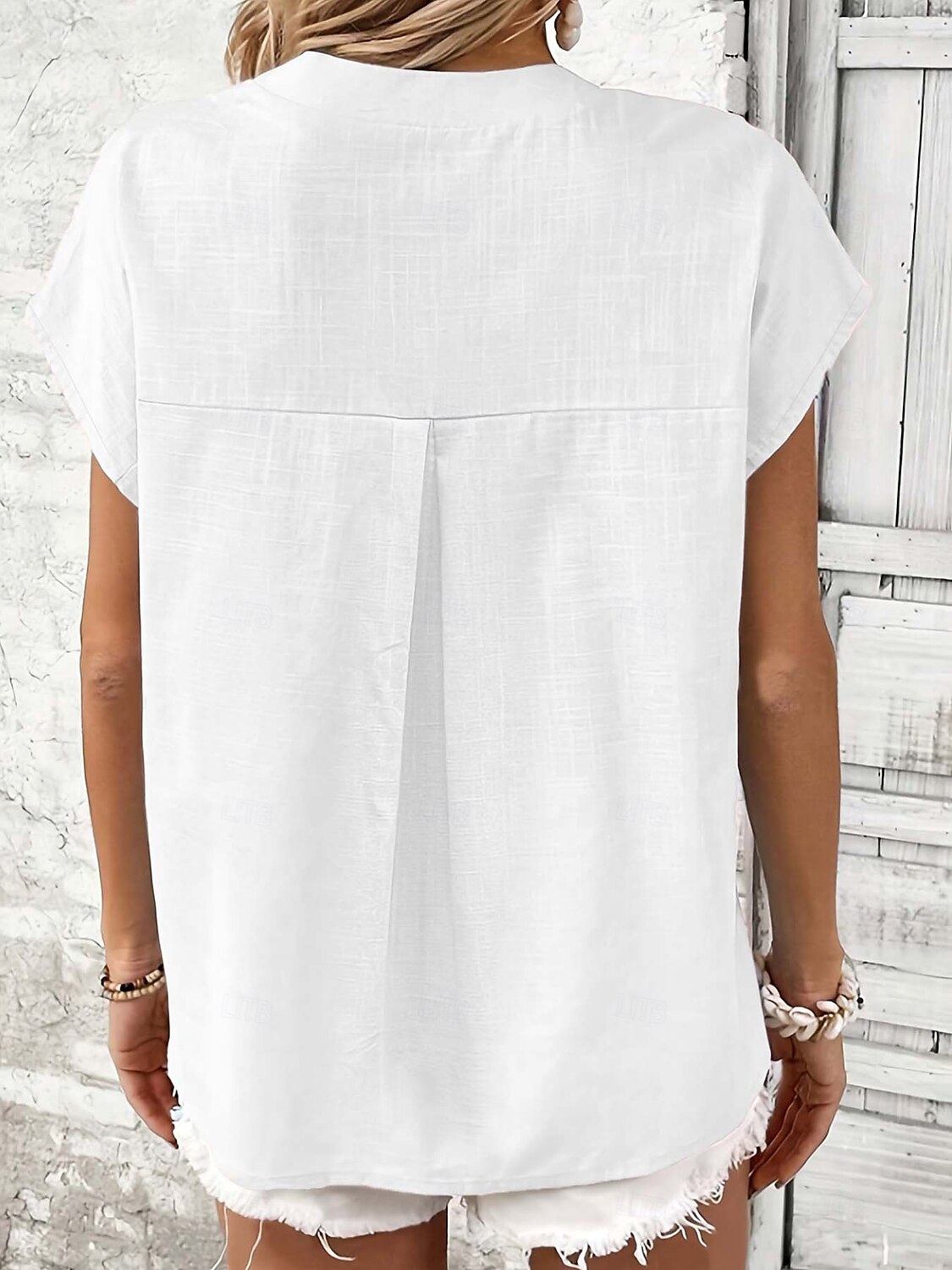 Femmes Hauts d'été ancien Occasionnel Manche Courte Col en V Hauts Réguliers Quotidien Week-end Boutons Noir Blanche bleu marine Été de 2025 ? $19.49 –P5