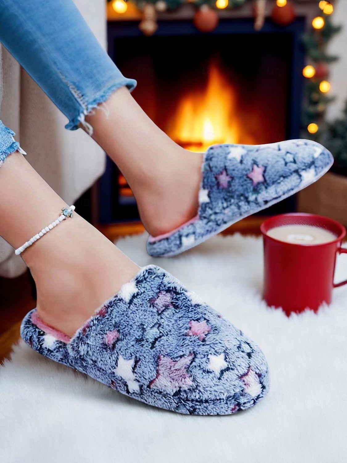 Women's Fuzzy Star Print Indoor Slippers – Cozy Faux Fur Winter House Shoes for Living Room, Bedroom & Holiday Mornings 2025 - $11.99 –P4