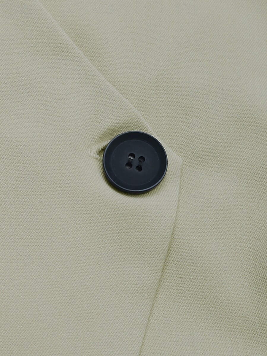 Femmes Veste Décontractée Respirant Confortable Réglable Occasionnel Uni Vacances Rue Occasionnel Tenue quotidienne Simple Boutonnage Court Col en V Coupe régulière manche longue Vêtements d'extérieur de 2025 ? $47.99 –P11