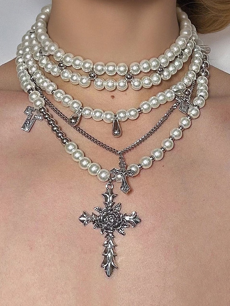 Collana multistrato con perle, rose e crocifisso gotico da donna - collana multifilo vintage per feste di Halloween e occasioni vintage del 2025 a $11.99 –P1