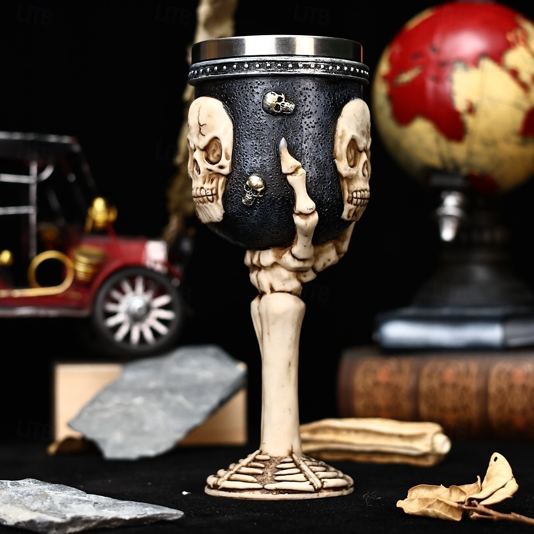Halloween Totenkopf Becher Totenkopf Krallengriff Bierkrug Resin &Edelstahl, Trinkgeschirr mit großem Fassungsvermögen, gruselige Bar-Dekoration, Bierbecher für Halloween-Partys, einzigartige 2025 - $20.99 –P2
