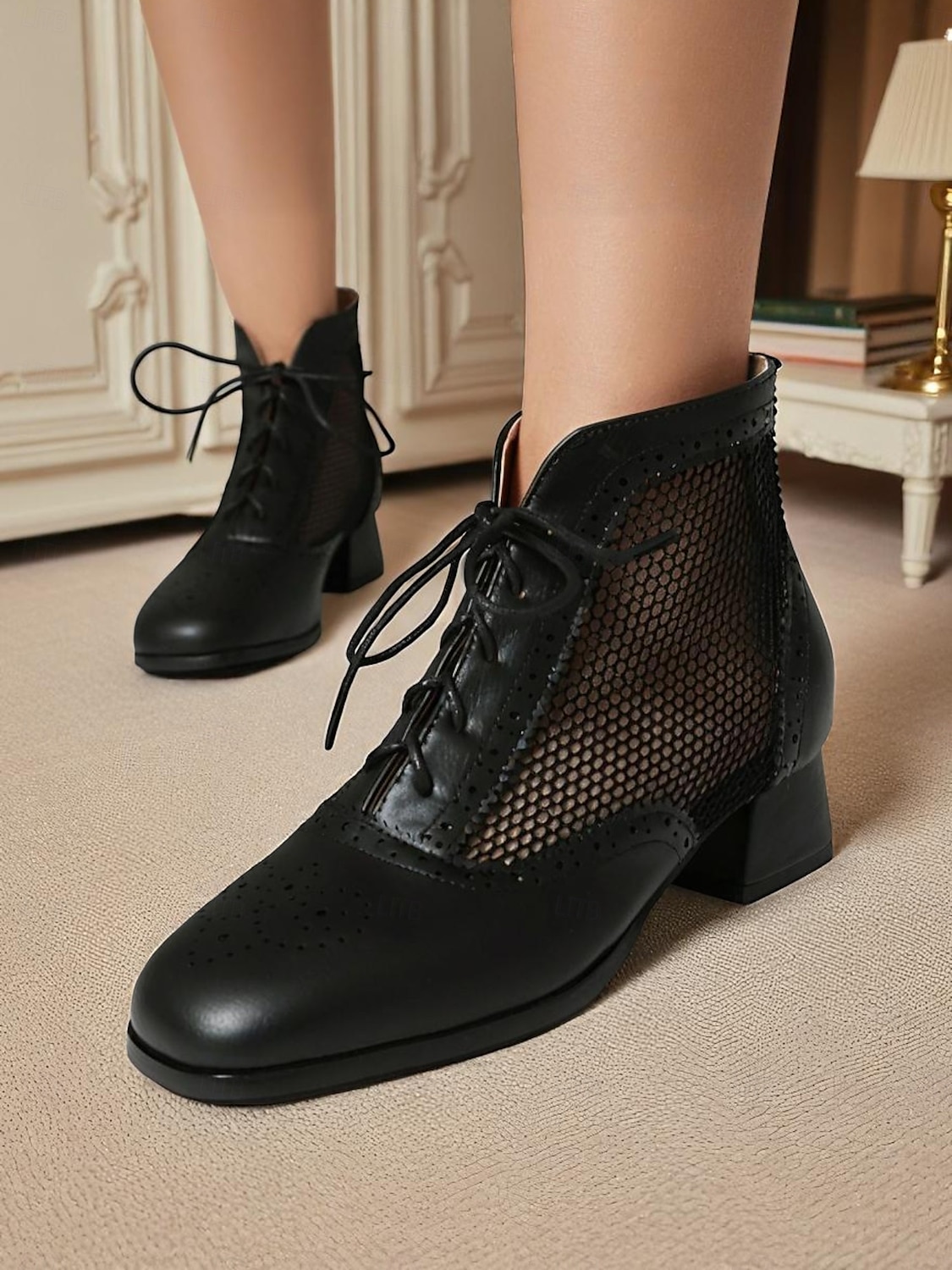 Bottes Oxford blanches en maille édouardienne pour femmes des années 1910 - Chaussures de danse à lacets vintage avec motif découpé et talons épais pour les soirées jazz d'été et les costumes rétro de 2025 ? $46.99 –P5
