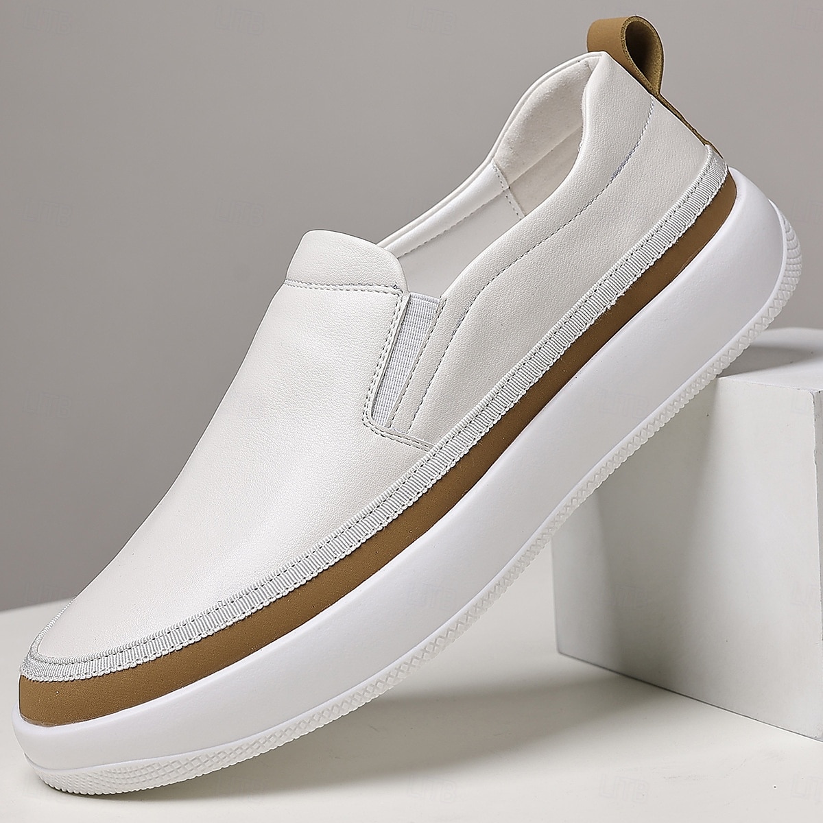 Miesten valkoiset keinonahkaiset slip-on-kengät ruskeilla reunuksilla – tyylikkäät ja mukavat rennot slip-on-kengät arkeen ja rentoon käyttöön 2025 - $34.99 –P1