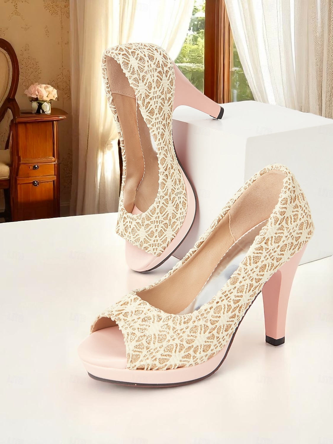 női, 1950-es évekbeli, krémszínű, csipkés, peep toe magassarkú cipő rózsaszín platformmal – elegáns retró stílusú participők esküvőkre, bálokra és hivatalos eseményekre 2025 - $42.99 –P4