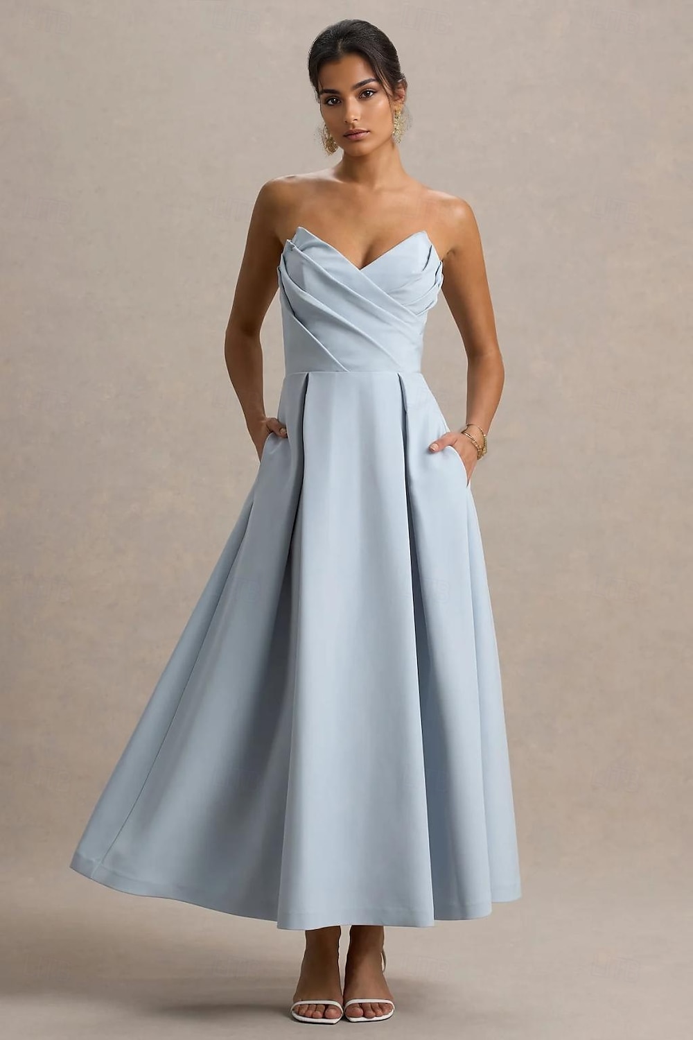 Abiti da cocktail a trapezio, eleganti, abiti da cerimonia, da sposa, lunghezza tè, midi, senza maniche, scollo a cuore, in crêpe elasticizzata con pieghe e tasca 2025 del 2025 a $129.99 –P1
