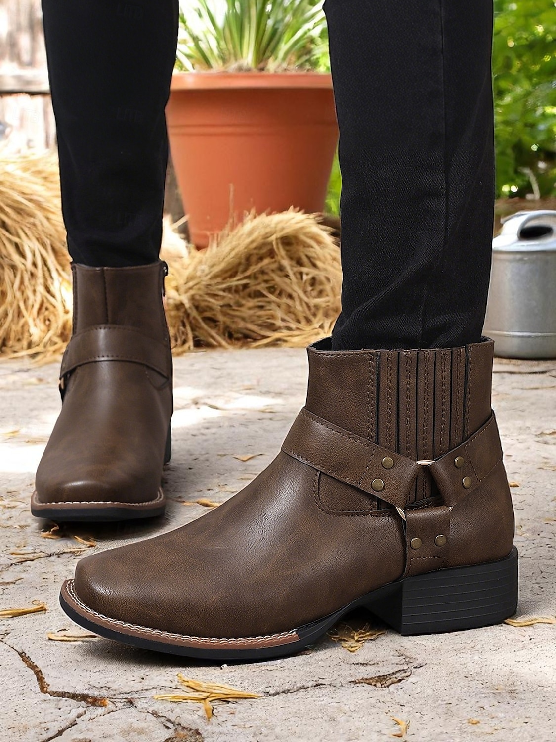 bottines pour femmes avec fermeture éclair latérale et détail de sangle, similicuir, chaussures de travail de style occidental pour les tâches agricoles en plein air, la fête des récoltes et le port quotidien de 2025 ? $42.99 –P4