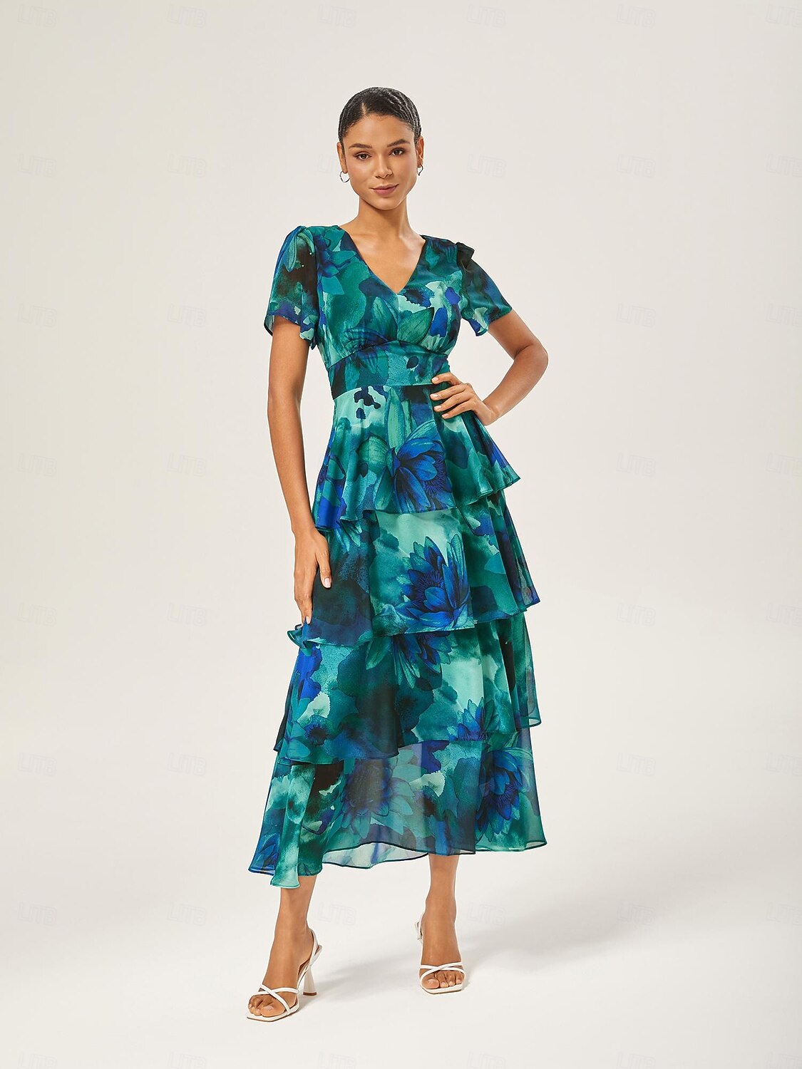 Minikleid mit geradem V-Ausschnitt und Fruchtblumenmuster 2025 - $64.99 –P2