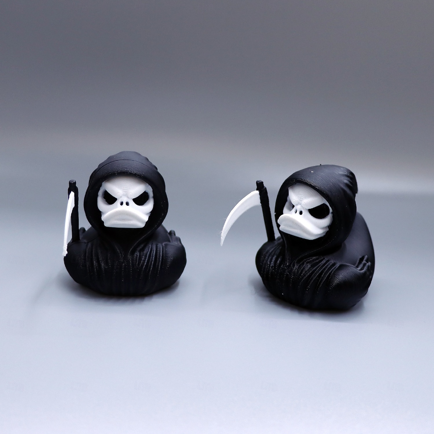 Halloween Grim Reaper Duck 3D Printed Figurine, Death Duck Ornament, Spooky Skeleton Duck Statue for Halloween Decor, Gothic Resin Reaper Duck Collectible Gift 2025 - $7.99 –P5