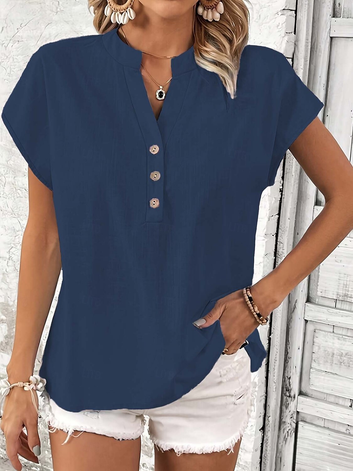 Femmes Hauts d'été ancien Occasionnel Manche Courte Col en V Hauts Réguliers Quotidien Week-end Boutons Noir Blanche bleu marine Été de 2025 ? $19.49 –P9
