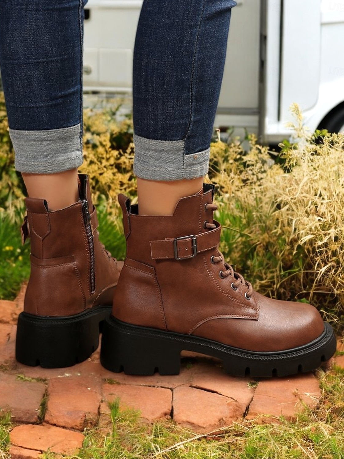 Bottines de combat marron à lacets pour femmes avec fermeture éclair latérale et semelle crantée épaisse – bottines d'extérieur élégantes pour l'automne, l'hiver et le streetwear décontracté de 2025 ? $42.99 –P6