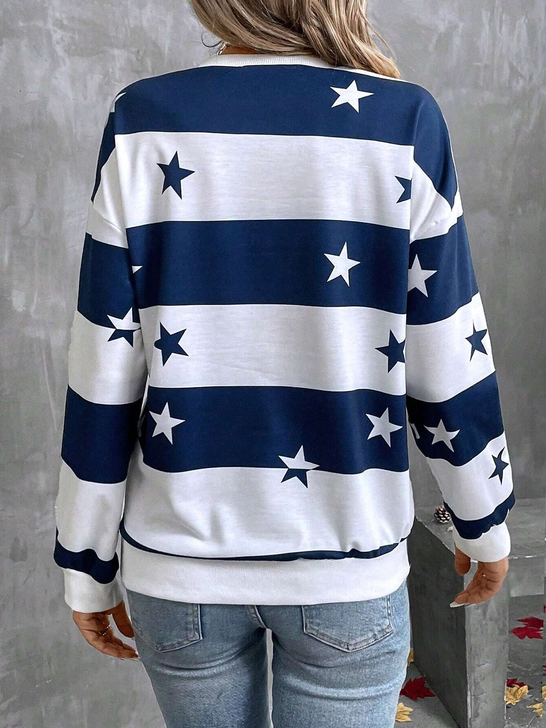 Femmes Sweatshirt Pull Graphique Rayé ancien Mode Occasionnel manche longue Col ras du cou Hauts Réguliers Rue Tenue Quotidienne Occasionnel Imprimé Noir Bleu Vert Kaki Printemps Automne Hiver de 2025 ? $24.99 –P2