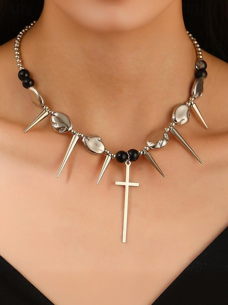Collana multistrato con perle, rose e crocifisso gotico da donna - collana multifilo vintage per feste di Halloween e occasioni vintage del 2025 a $11.99 –P6