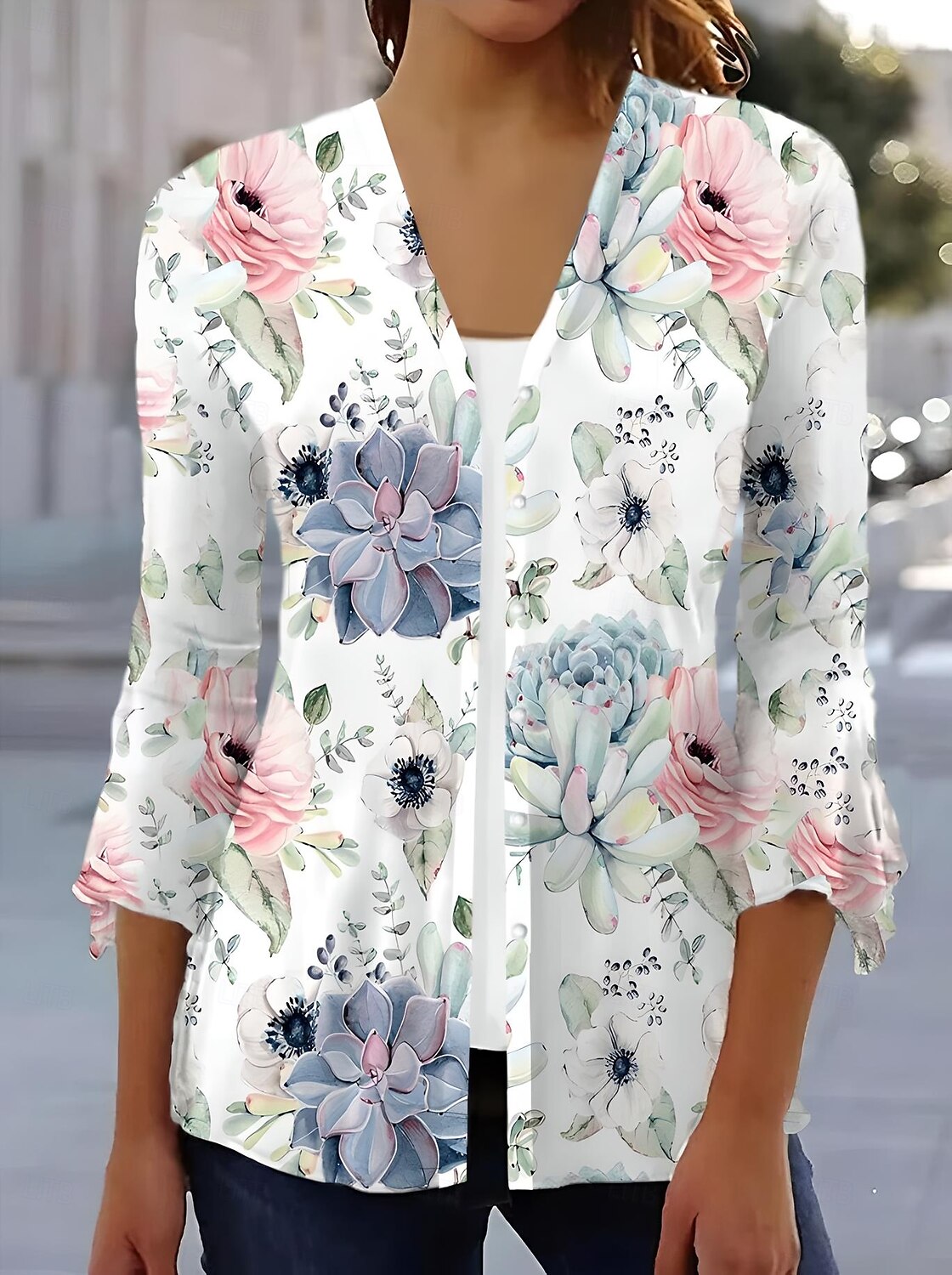 Femmes Chemise Fleuri Papillon Élégant Moderne Occasionnel Manche 3/4 Col carré Hauts Réguliers Quotidien Imprimé Noir Blanche Rose Claire Bleu Bleu clair Été Printemps de 2025 ? $29.99 –P5