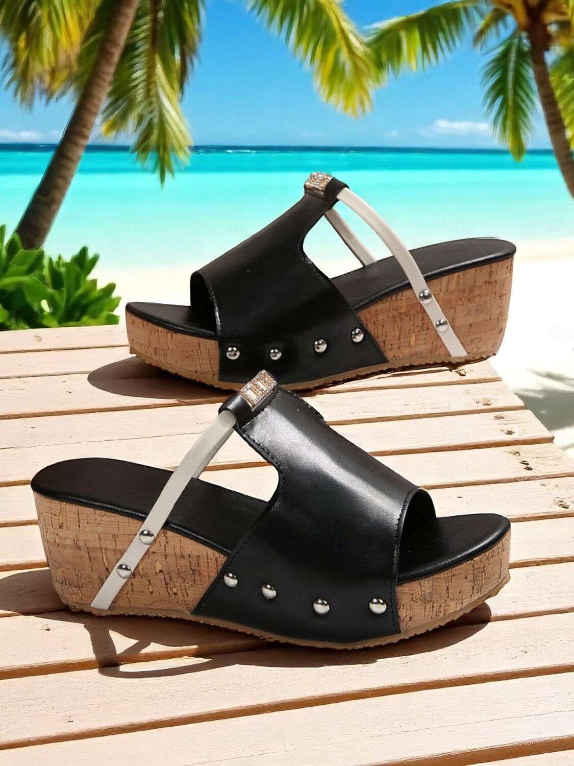 Sandales compensées en liège noir et blanc pour femmes avec des accents de strass, chaussures d'été décontractées à enfiler pour les sorties à la plage et les tenues de vacances de 2025 ? $26.99 –P6