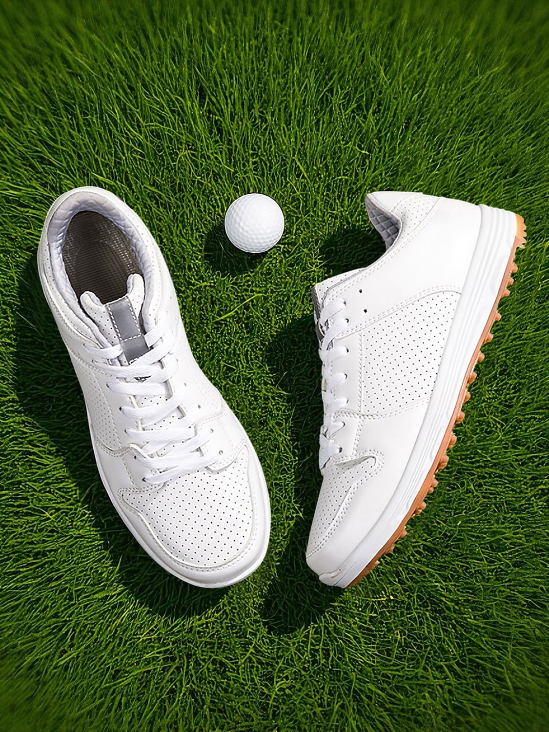 Chaussures de golf athlétiques blanches pour femmes – baskets respirantes pour le golf professionnel, les practice et les compétitions du week-end de 2026 ? $54.99 –P4